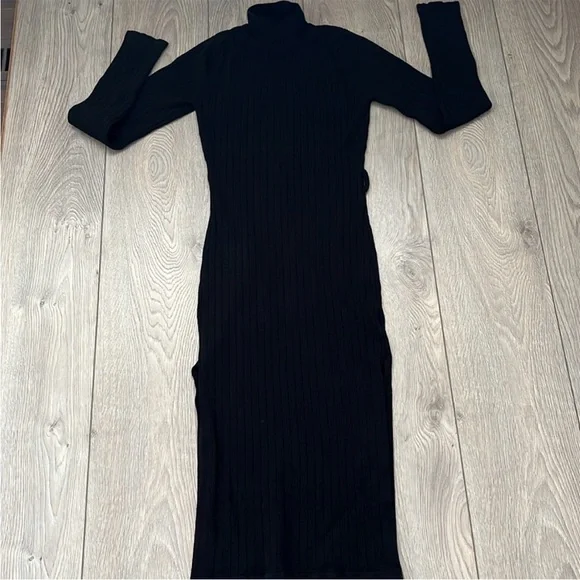 Elegant Black Long Sleeve Dress - Picture 5 of 8